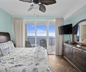 Photo 3 - Luxurious Ocean Villa Resort - Gulf Front Paradise With Views!