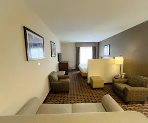 Photo 5 - Sonesta Essential Hotels Overland Park