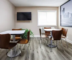 Photo 3 - Super 8 by Wyndham Rockford South