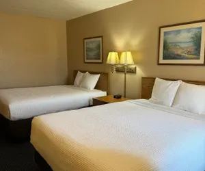 Photo 5 - The White House Inn