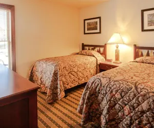 Photo 4 - Sunburst Condominiums