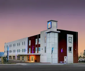 Photo 2 - Motel 6 Highland, CA – San Bernardino – East