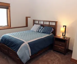 Photo 3 - Kiowa Home - Gorgeous Townhome With Amazing Mountain Views 3 Bedroom Townhouse