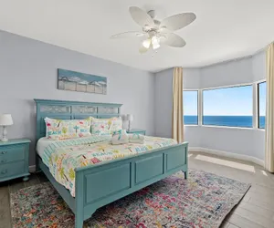Photo 4 - Tidewater Beach Luxury Penthouse With Resort Amenities and a View!