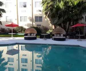 Photo 3 - Bayshore Inn