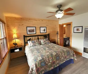 Photo 2 - Creekside Lodge