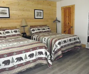 Photo 4 - Creekside Lodge