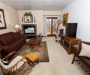 Photo 2 - Cozy Seven Springs 1 Bedroom Deluxe Condo with Private Deck by RedAwning - Save 10% on 3 Nights, 15% on 5 Nights!
