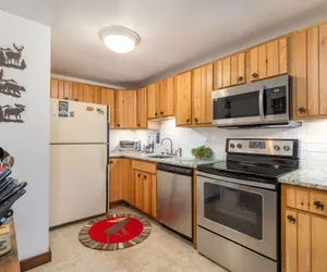 Photo 4 - Cozy Seven Springs 1 Bedroom Deluxe Condo with Private Deck by RedAwning - Save 10% on 3 Nights, 15% on 5 Nights!