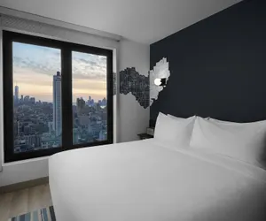 Photo 2 - Aloft New York Chelsea