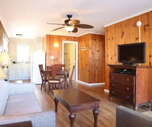 Photo 5 - Surf Villa Apartments