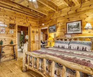 Photo 4 - Ern854 - Wagon Wheel Lodge - Great Location! Close To All The Action! 9 Bedroom Cabin by RedAwning