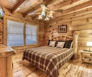 Photo 5 - The Wildlife Lodge - Great Location! Close To Tanger Outlets! 5 Bedroom Cabin by RedAwning