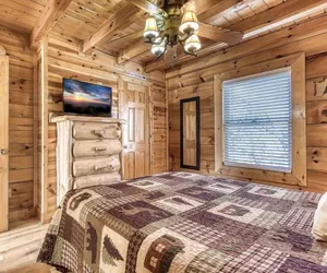 Photo 4 - The Wildlife Lodge - Great Location! Close To Tanger Outlets! 5 Bedroom Cabin by RedAwning