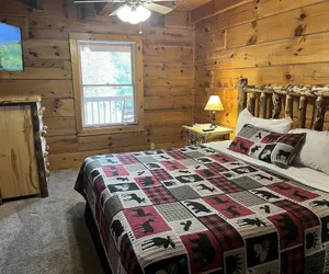 Photo 4 - Er27- Bear Naked - Great Location- Close To Town 2 Bedroom Cabin by RedAwning