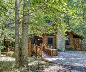 Photo 2 - Er50 - Creekside - Great Location. Close To All The Action! 2 Bedroom Cabin by RedAwning