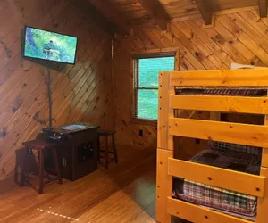 Photo 4 - Er47 - Moody Blue - Great Location. Close To All The Action! 3 Bedroom Cabin by RedAwning