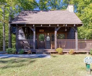 Photo 2 - Er84 - Serenity Summit - Great Location. Close To All The Action! 1 Bedroom Cabin by RedAwning