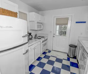 Photo 4 - Seaside Cottage "sea Shack" Adorable Tupelo Street, Sleeps 4 1 Bedroom Home by RedAwning