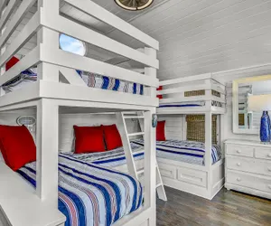 Photo 4 - Short Distance To The White Sandy Beaches, Rendezvous Main House + Carriage In Seaside 4 Bedroom Home by RedAwning