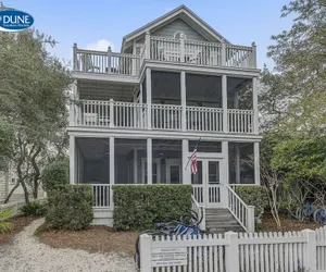 Photo 2 - Short Distance To The White Sandy Beaches, Rendezvous Main House + Carriage In Seaside 4 Bedroom Home by RedAwning
