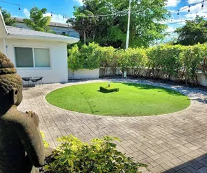 Photo 2 - Fabulous Studio 15 min from The Beach