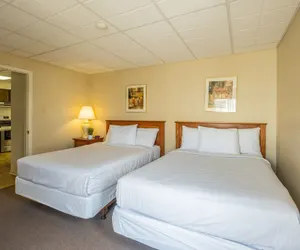 Photo 3 - Tahiti Inn