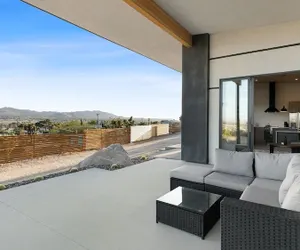 Photo 2 - Desert Ridge - Hot Tub, Fire Pit, Bbq, Out Door Shower & Incredi 2 Bedroom Home by RedAwning