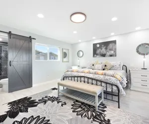 Photo 4 - Mystic Views - Pool, Hot Tub, Game Room, Fire Pit & Desert Views 4 Bedroom Home by RedAwning