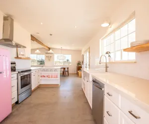 Photo 2 - Flamingo Ranch - Dreamy Desert Design With Hot Tub 2 Bedroom Home by RedAwning