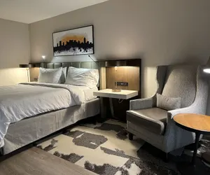 Photo 4 - Crowne Plaza Nashville Airport by IHG