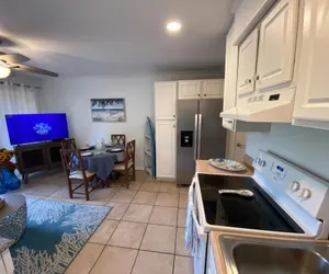 Photo 5 - Coral Reef Retreat 1 Bedroom Villa by RedAwning