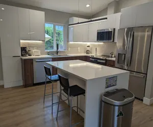 Photo 2 - Seattle Vacation Home - The Newsroom