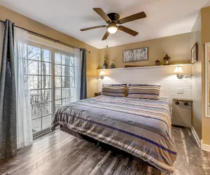 Photo 3 - Spring Creek Cottage 1 Bedroom Chalet by RedAwning