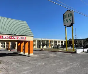 Photo 2 - Del Rio Inn