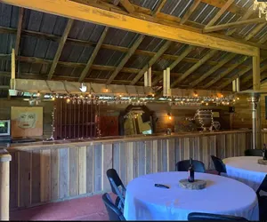 Photo 2 - Beachwoods Inn