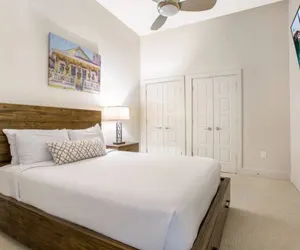 Photo 3 - Stylish Condo in the Heart of Downtown
