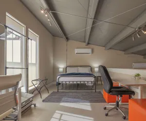 Photo 3 - Gorgeous Guesthouse Near Amazing Downtown