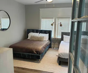 Photo 5 - The Luxe Spot 2