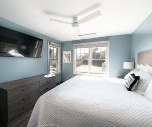 Photo 4 - Long Beach Suites