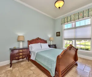 Photo 2 - Knickerbocker Suite 06 22