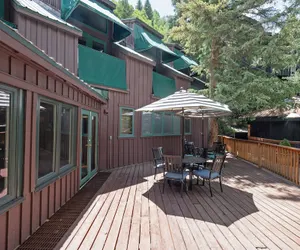 Photo 5 - Manitou Lodge 2 Hotel Room by Alpine Lodging Telluride