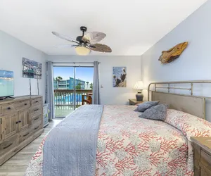 Photo 5 - Sea Oats H 104