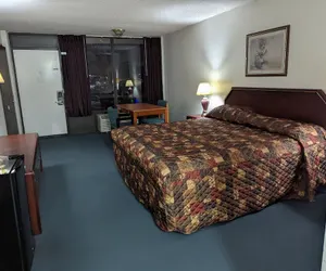 Photo 4 - Luxury Inn