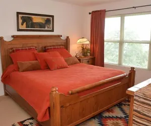 Photo 3 - Seven Springs 4 BR Premium Condo, Mountain Views! by RedAwning - Save 10% on 3 Nights, 15% on 5 Nights!