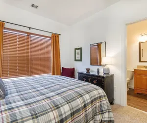 Photo 4 - Seven Springs 4 BR Premium Condo, Deck with Views by RedAwning - Save 10% on 3 Nights, 15% on 5 Nights!