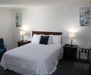 Photo 5 - Sprague Motel