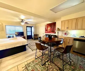 Photo 3 - SU15, Spacious studio with full kitchen, dining table and rock patio overlooking Lake Ouachita. by RedAwning