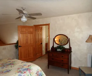 Photo 4 - Luxury, loft, log-sided two bedroom Harbor North cottage on Lake Ouachita. by RedAwning