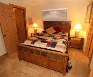 Photo 5 - Seven Springs Stoneridge 3 Bedroom Standard Condo, Single Level! by RedAwning - Save 10% on 3 Nights, 15% on 5 Nights!